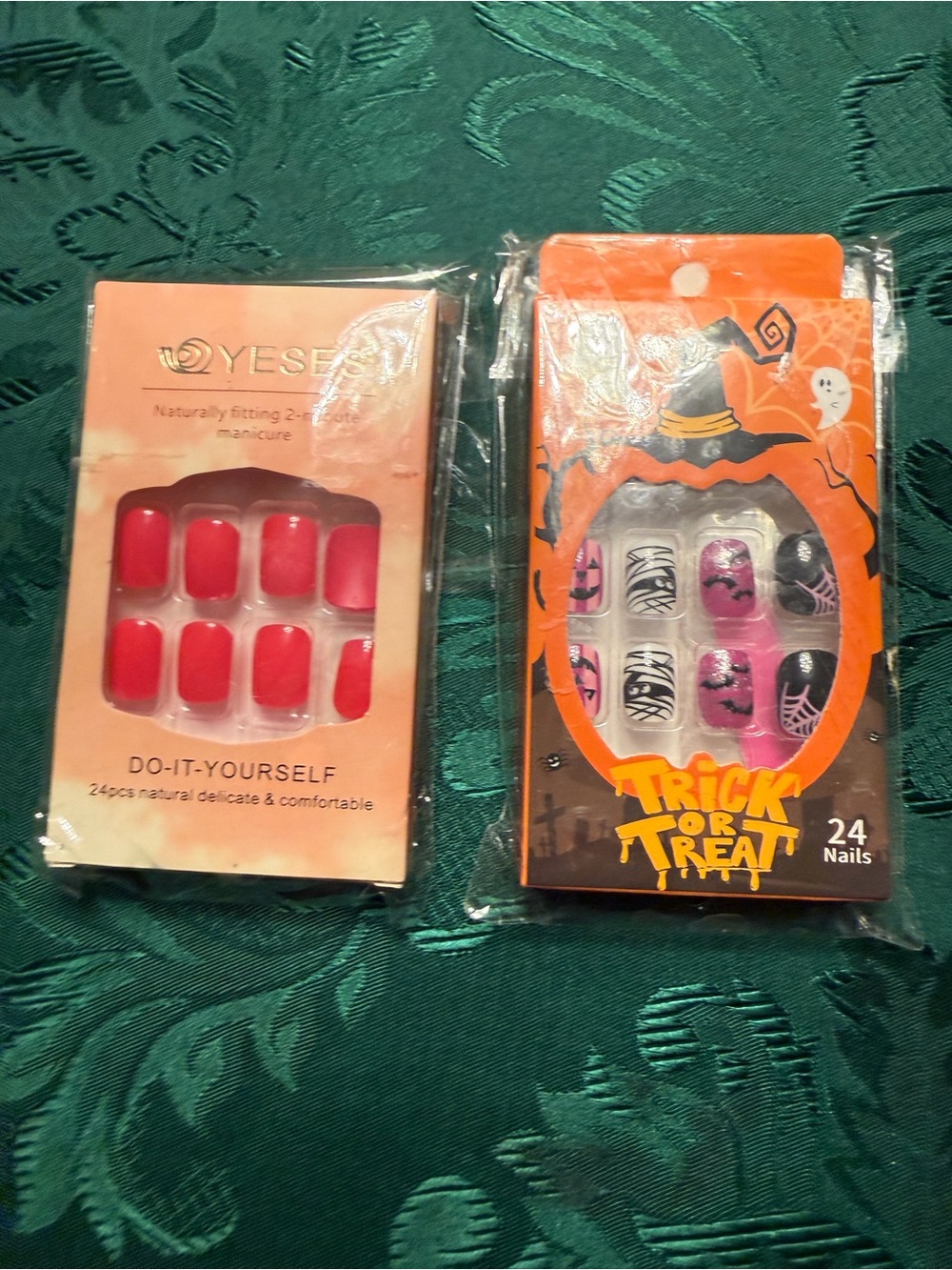 YESENSY Red & Halloween Pink Black Press-On Nail Duo Pack